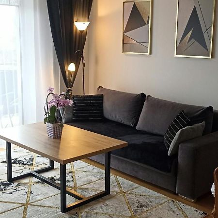 Nova Apartment Sanok Extérieur photo